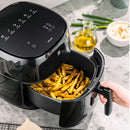 Friteuse Air Fryer 4L Zwilling avec frites croustillantes et technologie de circulation d'air chaud, idéale pour une cuisine saine.