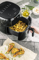 Friteuse Air Fryer 4L Zwilling avec frites croustillantes et ailes de poulet, cuisine saine sans huile.