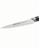 Couteau de cuisine Arcos Manhattan – 15 cm en acier NITRUM®, parfait pour couper légumes, fruits, viandes et poissons.