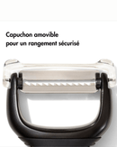 Détail de la lame crantée en acier inoxydable – éplucheur julienne OXO