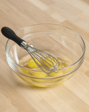 Manche ergonomique du fouet OXO – confort sur gestes répétitifs